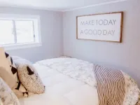 Updated cozy farmhouse Hotels in Richfield
