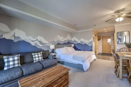 The ultimate ski studio at Keystone!  Upgraded with a premium king size bed.