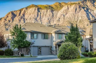 30% OFF PROMO! East Ogden Dream, Newly Built, BBQ, Patio, Views, Dedicated Spa! 베우스 트레일헤드 공원 주변 호텔