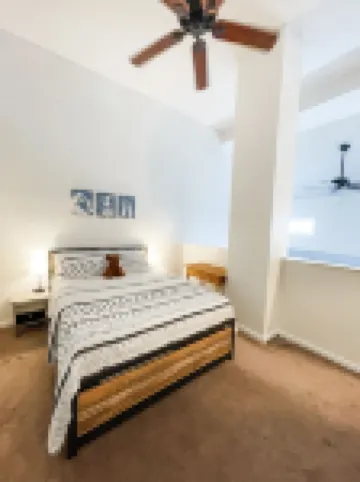 Condo with loft near Loon mountain with pool/jacuzzi & free shuttle! 林肯酒店