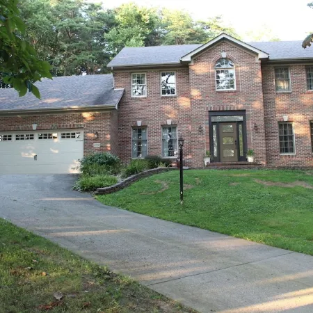 Family friendly lodge located in the Hocking Hills