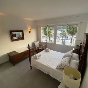 Spacious apartment with large terrace and summer kitchen