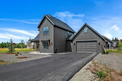 《𝒯𝒽ℯ 𝒲𝒾𝓁𝓁ℴ𝓌》at McCall -  New Home close to everything!
