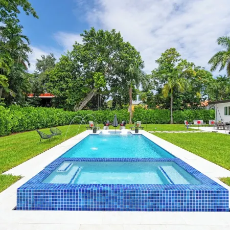 Luxury Modern Villa in heart of Brickell with Heated Pool & HotTub