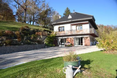 Gîte "belle Chartreuse"- Très Belle vue - Terrasse et Jardin