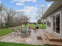 Soft Landings at the Hangar House! Next to the Clubhouse and Airstrip Hotel a Scott