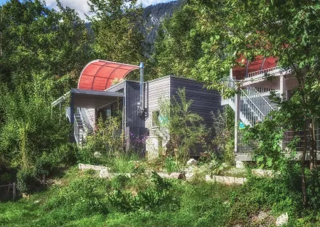 Zugspitz noise 2 | Fantastic living right on the river bank with a view of the Zugspitze