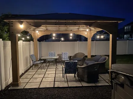 Family Gathering Place 6 BD Home Hot Tub sleeps 12