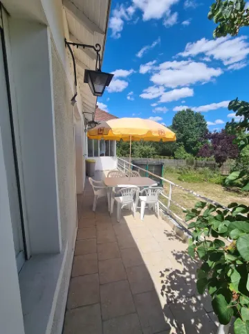 Town house on the banks of the vienne