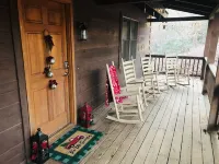 Riverfront Cabin in Horse Country