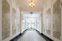 Best Western Plus Celebrity Suites