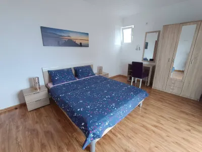 Spacious apartment with sea view