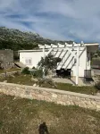 Charming Apartment in Lukovo Šugarje with Mountain Views