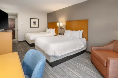 Hampton Inn & Suites Nashville-Vanderbilt-Elliston Place Hotels in Nashville
