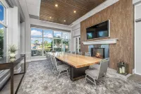 Hilton Garden Inn Charleston Airport - Parking
