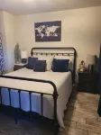 Walk-In Unit W/Lake View and Close to SDC