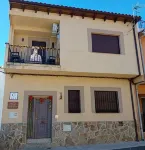 Ideal house for work. Families. Vía de la Plata Pilgrims.