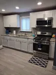 Newly renovated home 5 minutes from beach, dining and recreation