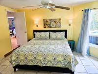 Waterfront-Semi-Detached Home, Salt Water Pool, Walk to the Beach & Center