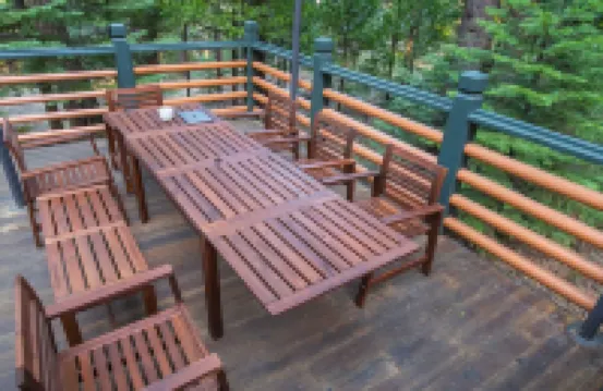 Creekside Retreat in Lassen, 9 Miles to Lassen NP. Snowshoes, EV Charger!