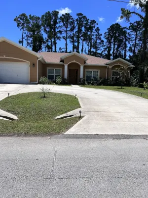 Private Waterfront Beautiful 4-bedroom Home Các khách sạn ở Palm Coast