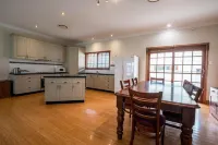 'Nuallen House' Glen Innes Hotels in Glen Innes