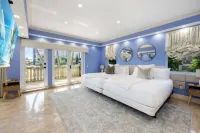 Miami Beach Waterfront Mansion, Pool, Ping Pong, Grill, Guest House, Gated