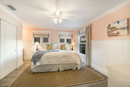 Dragonfly - Southern charm on the North end of Anna Maria Island