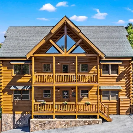 Luxury 7Br Smoky Mountain Lodge, Outdoor Pool, Hot Tub, Game Room & Theater -24