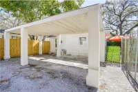 Cozy 1-bedroom apartment with carport and WiFi in phenomenal St. Petersburg