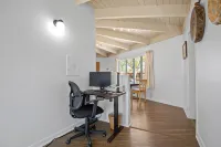 Taos Pine Home - A/C - HotTub - Entire House - Private Courtyard Hotels in Taos