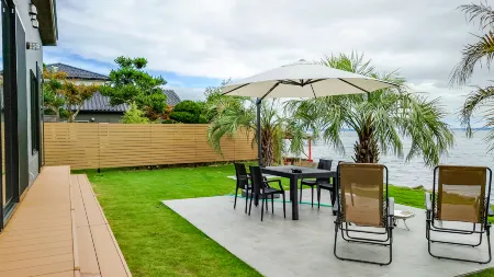 Wat Resort Seafront Okunoto Отели рядом с достопримечательностью «Notojima Glass Art Museum»