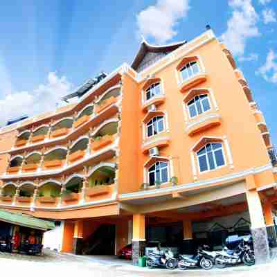 Kharisma Hotel Hotel Exterior