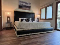 Ski in/Ski out Luxury Penthouse Condo, Hot Tub,  Walk to Village in Beaver Creek Hotels near Beaver Creek Resort