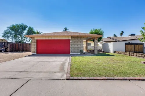 Charming 3-bedroom house with AC, WiFi in fabulous Glendale Hotels in Glendale