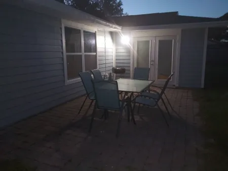 SEAbastian Inn. Your perfect get away!! Отели рядом с достопримечательностью «IR3»