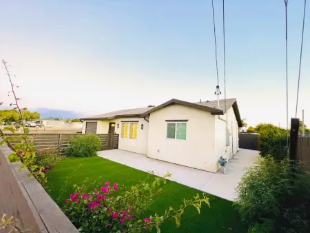 Exotic Home Escondido by sdstay Отели в г. Хидден Медоус