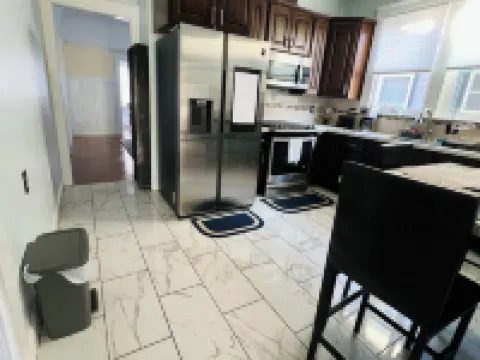 Charming 3-bedroom house in excellent Alameda with AC, WiFi Hotels in Alameda