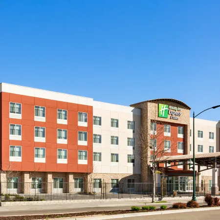 Holiday Inn Express & Suites Hayward - Castro Valley by IHG