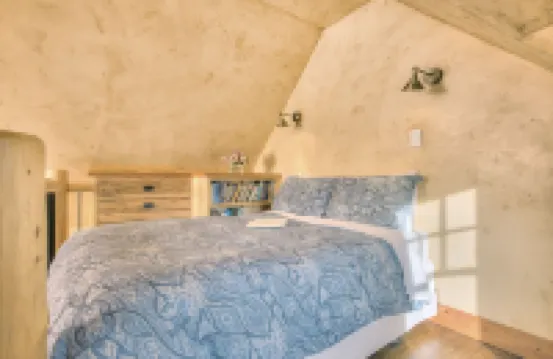 Fox Creek cabin in the woods