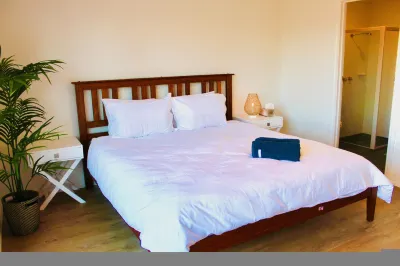 Vista Victor Harbor Beachfront Apartment No 4 Hotels near Granite Island