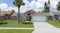 Cheerful three bedroom home with Heated Pool in Kissimmee, Florida