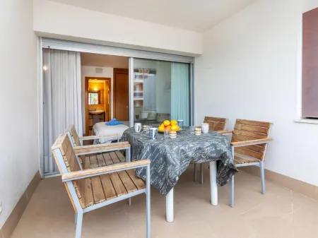 La Vela Отели в г. Калонже