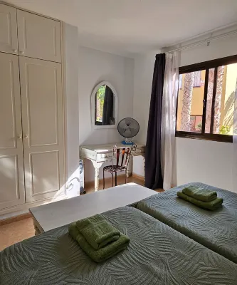 Tamarindo Piscinas de Agua Salada + Fibra Optica