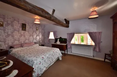 Idle for walking. In the centre of the 3peaks Hotel in zona The Listening Gallery