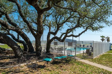 Harbor Lights Cottage #14