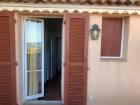 Small but nice - panoramic sea view - Magnifique! Hotels in Roquebrune-sur Argens