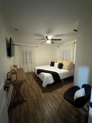 814 Forrest Retreat