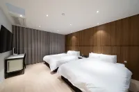 Ballantine Business Hotel