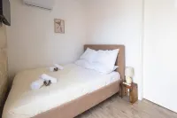 SeaStone House for relaxation, 4min walk to beach!